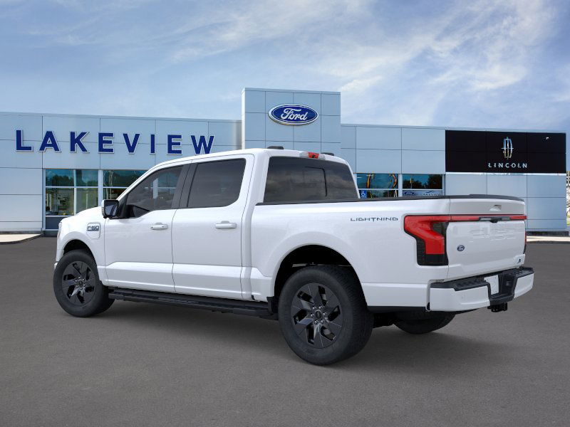 2025 Ford F-150 Lightning Lariat photo 9