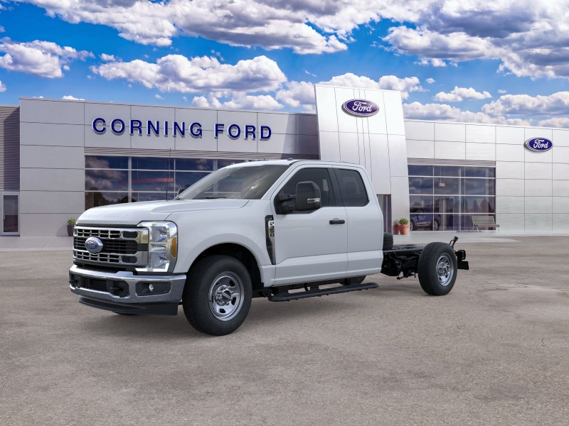 2025 Ford F-350 Super Duty Chassis Cab XL - Photo 13