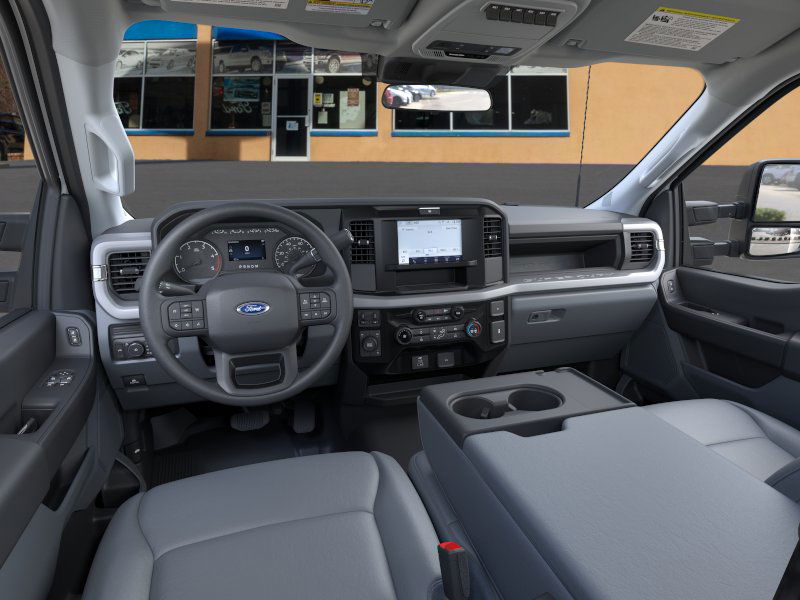 2025 Ford F-350 Super Duty Chassis Cab XL - Photo 31