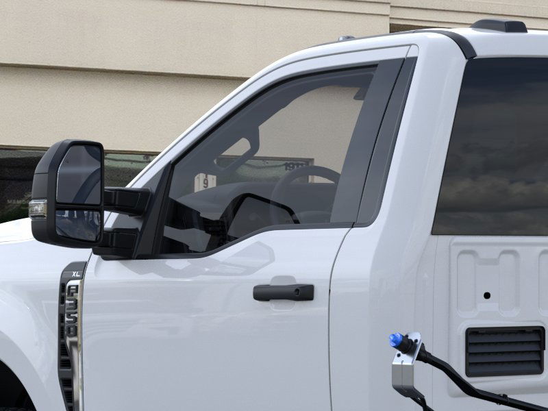2025 Ford F-350 Super Duty Chassis Cab XL - Photo 23