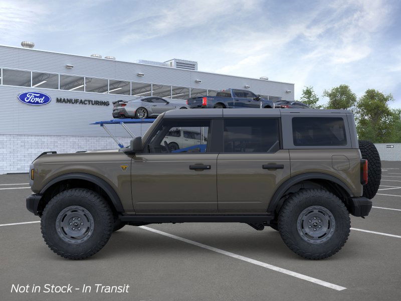 2025 Ford Bronco Badlands photo 3