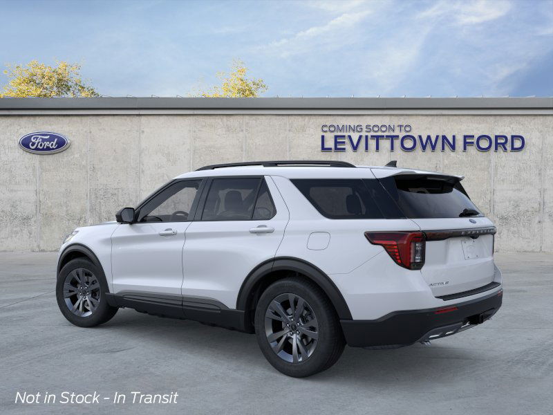 2026 Ford Explorer photo 2