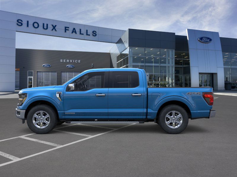 2025 Ford F-150 XLT photo 3