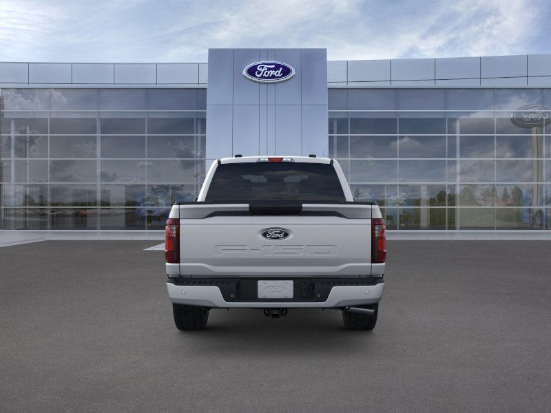 2025 Ford F-150 XLT photo 10