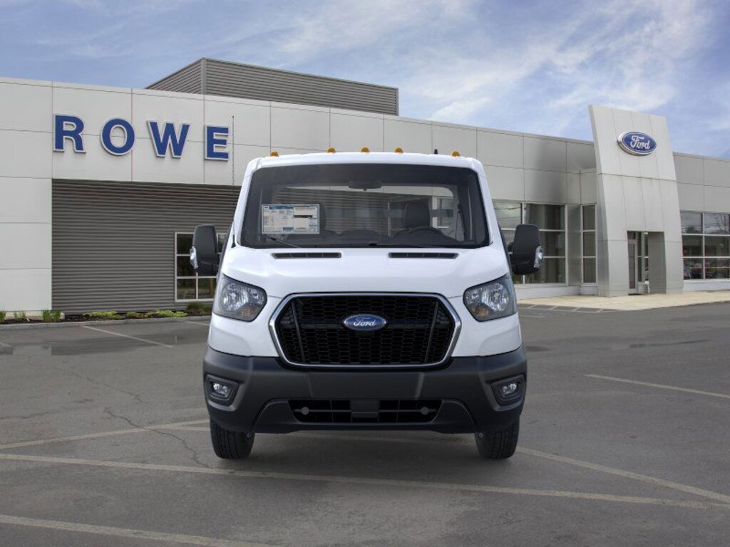 New 2025 Ford Transit Chassis Cutaway VAN