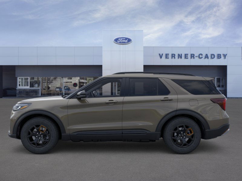 2026 Ford Explorer photo 2