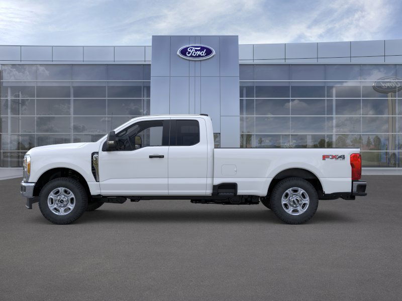 2026 Ford F-350 XLT photo 3