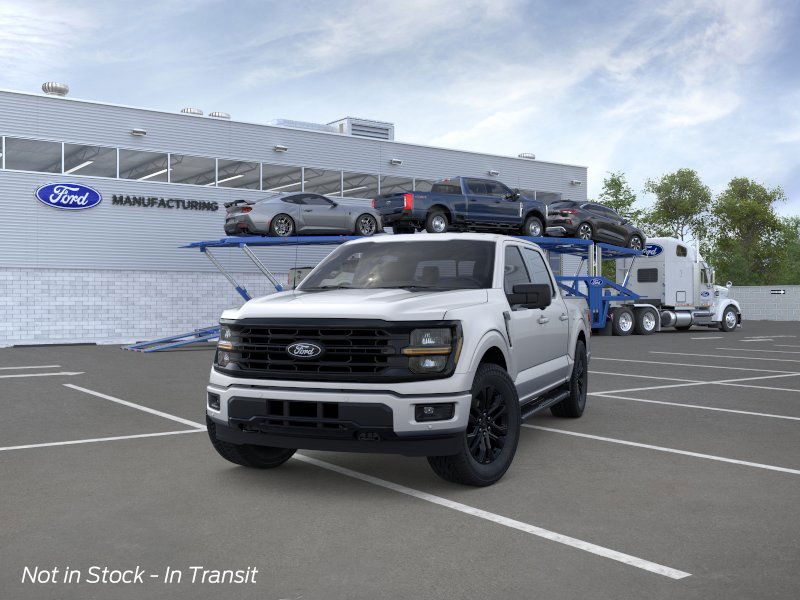 2025 Ford F-150 XLT photo 2