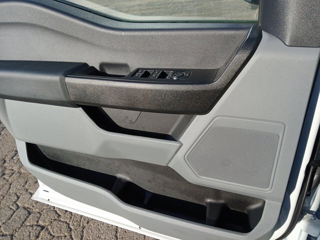 2024 Ford F-450 Super Duty Chassis Cab XL - Photo 39