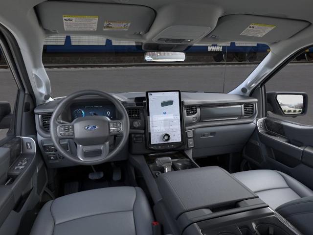 2025 Ford F-150 Lightning Flash TRUCK