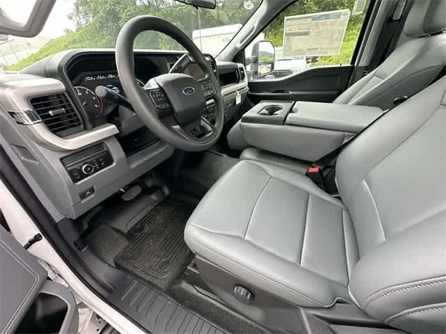 Thumbnail: 2025 Ford Econoline - 39