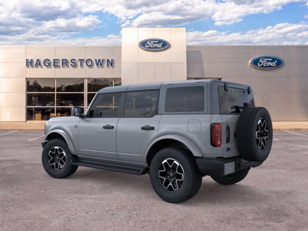 New 2026 Ford Bronco Outer Banks SUV