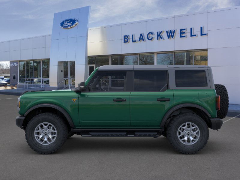 2025 Ford Bronco Badlands photo 3