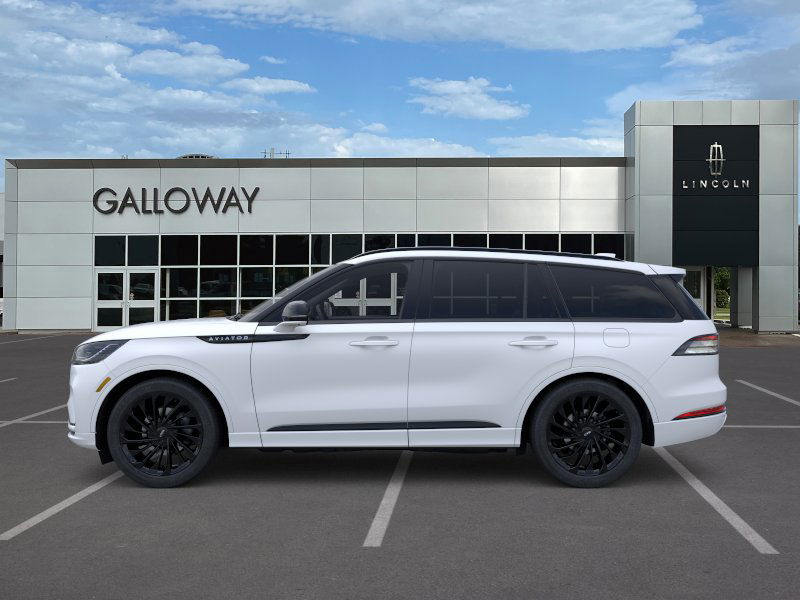 2025 Lincoln Aviator Reserve photo 3
