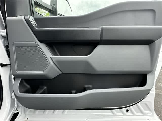 Thumbnail: 2025 Ford Econoline - 45