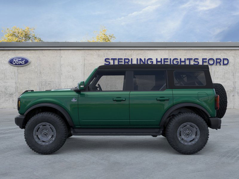 2025 Ford Bronco Outer Banks photo 3