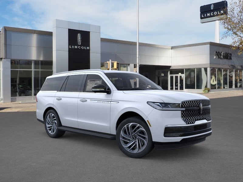 2026 Lincoln Navigator Premiere AWD's photo