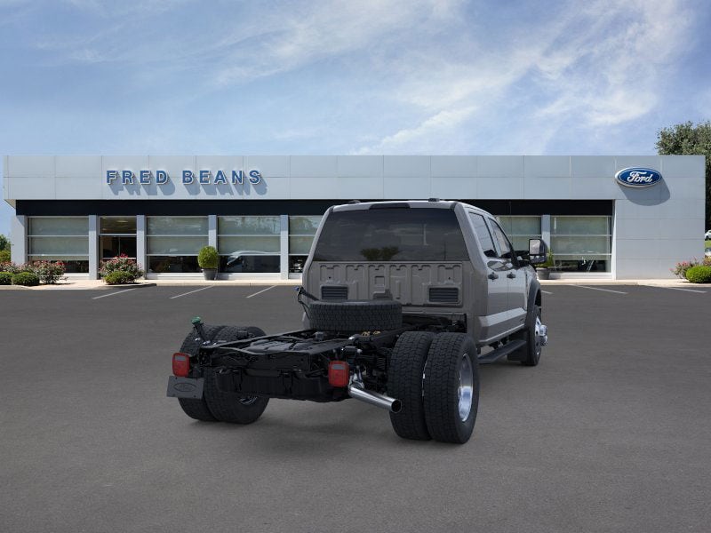 2026 Ford F-450 Super Duty Chassis Cab XLT - Photo 36