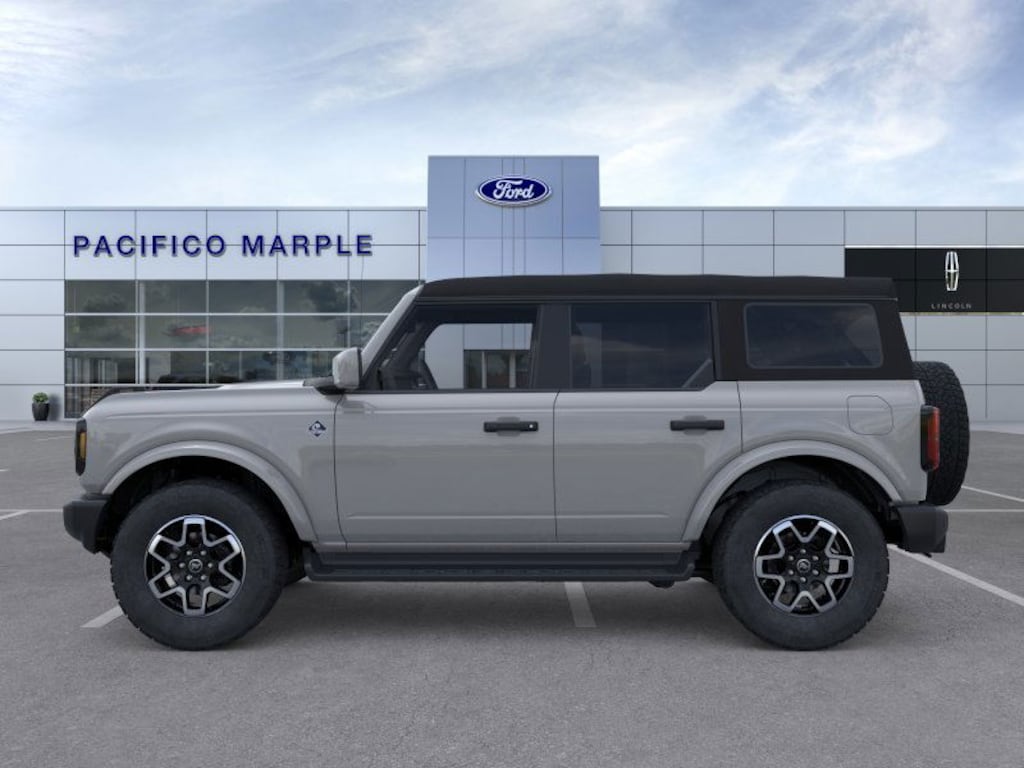 New 2026 Ford Bronco Outer Banks SUV