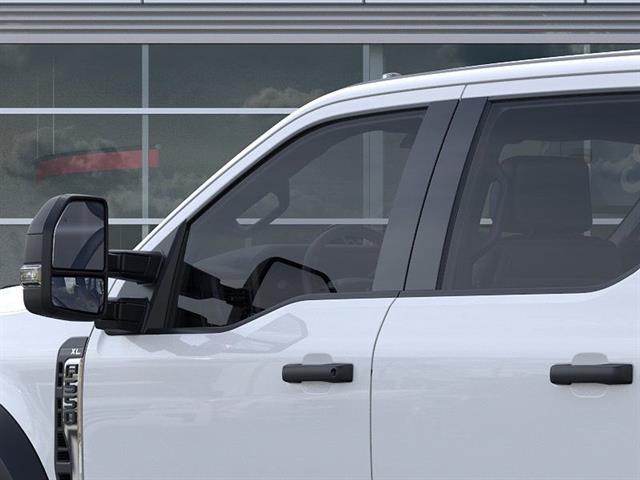 2025 Ford F-550 Super Duty Chassis Cab XL - Photo 42