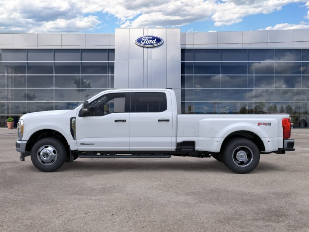 New 2026 Ford F-350 XLT Crew Cab