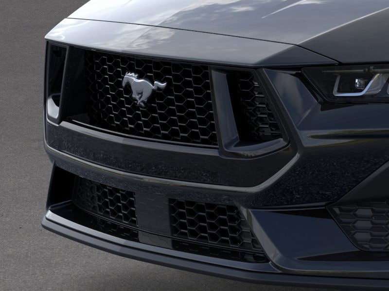 2025 Ford Mustang  17