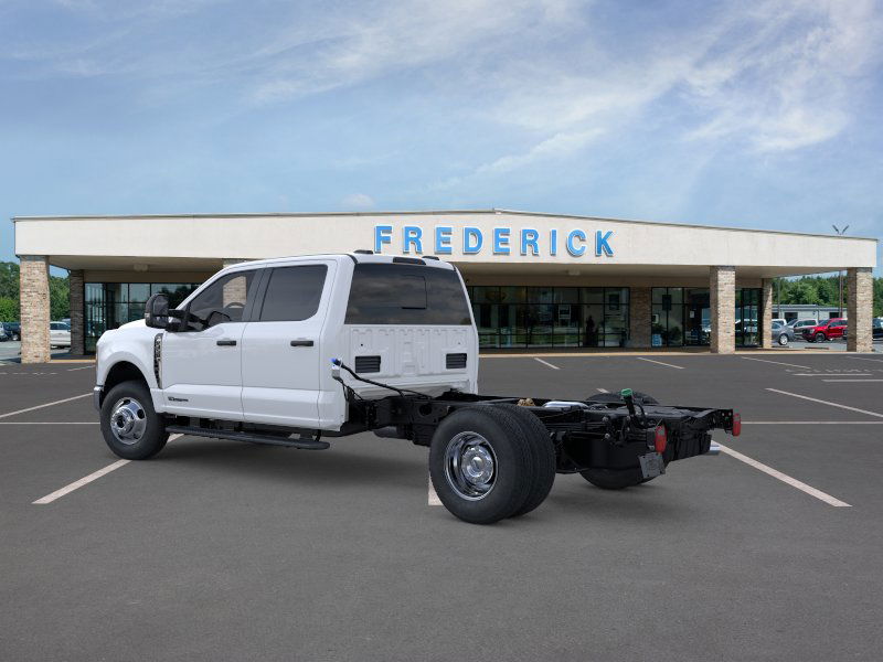 2025 Ford Super Duty F-350 DRW F-350 XL 4WD Crew Cab 179 WB 60 CA