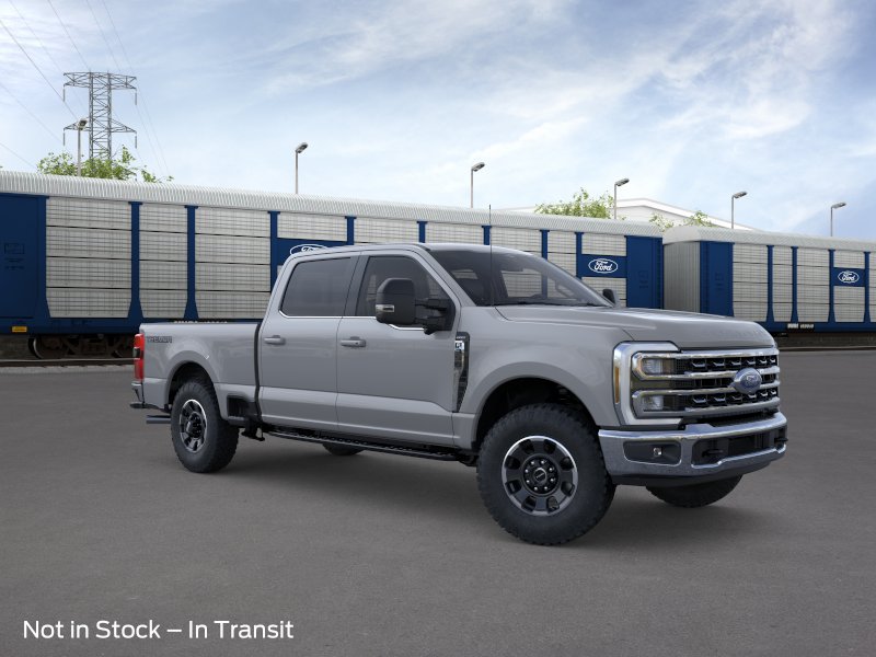 Super Duty F-350&reg; Lariat&reg; TRUCK