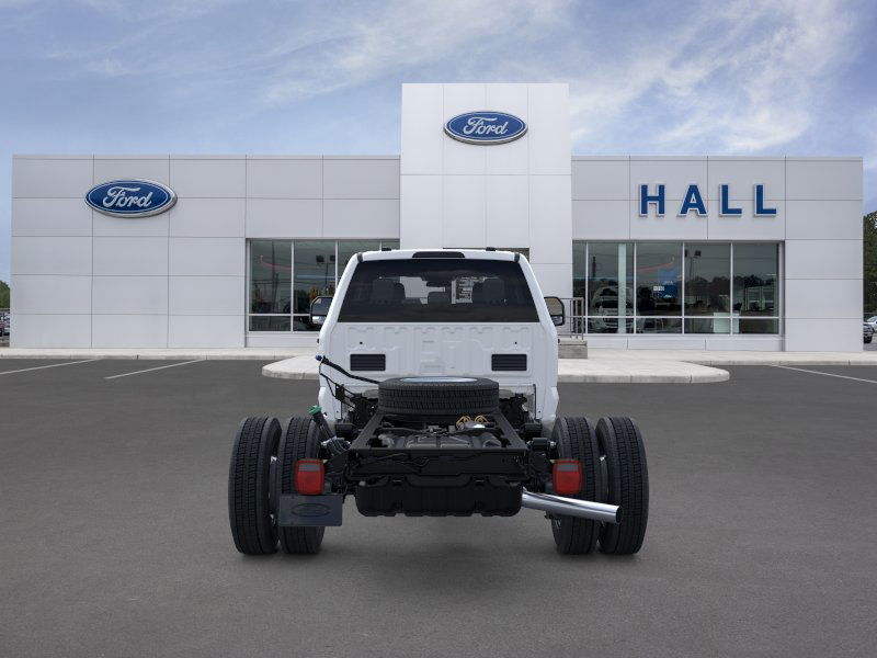 2025 Ford F-550 Super Duty Chassis Cab XL - Photo 5