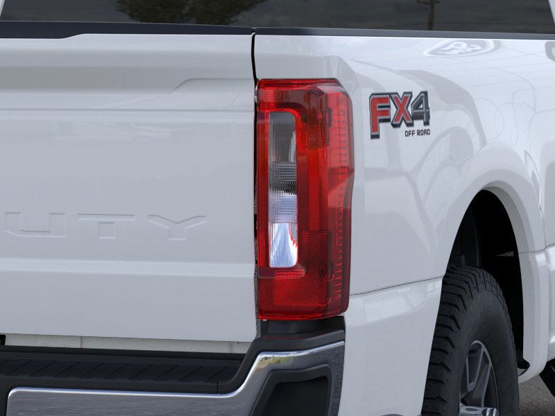2025 Ford F-350 Super Duty XLT - Photo 21