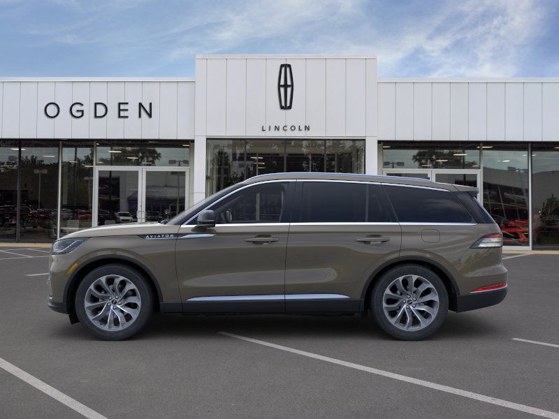 2025 Lincoln Aviator Reserve photo 3