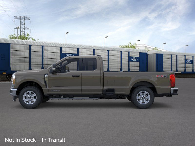 2026 Ford F-350 XLT photo 2