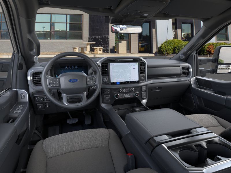 2025 Ford F-150 XLT - Photo 31