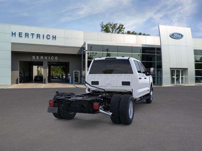 2025 Ford Super Duty F-350 DRW F-350 XL Truck Crew Cab 2025 Ford Super Duty F-350 DRW F-350 XL Truck Crew Cab