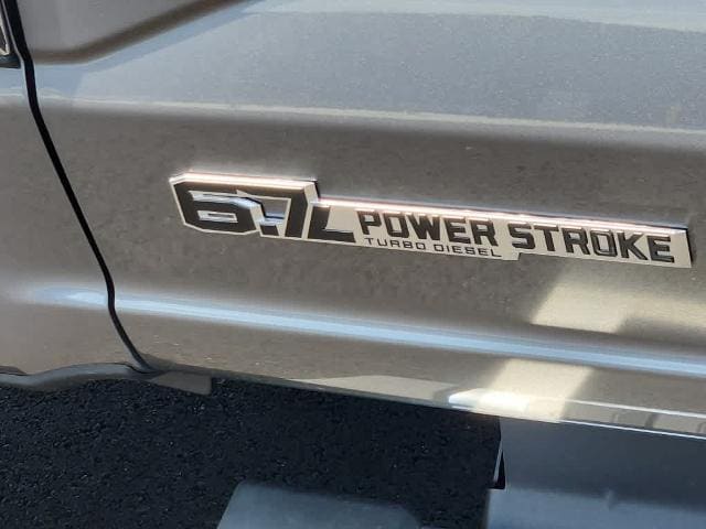 2026 Ford Super Duty F-350 DRW F-350 XLT 4WD Crew Cab 8 Box