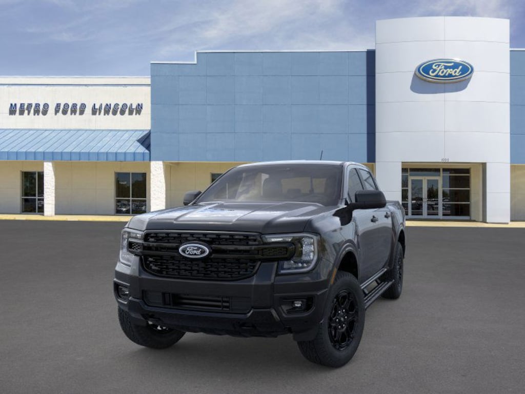 New 2025 Ford Ranger XLT SuperCrew