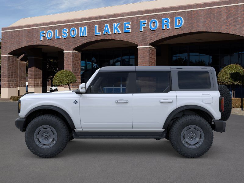2025 Ford Bronco Outer Banks photo 4