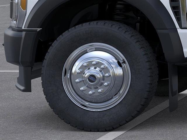 2025 Ford F-550 Super Duty Chassis Cab XL - Photo 41