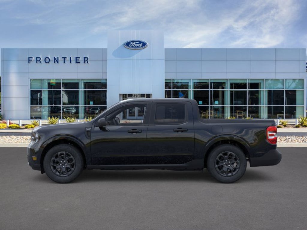 New 2025 Ford Maverick XLT Truck SuperCrew