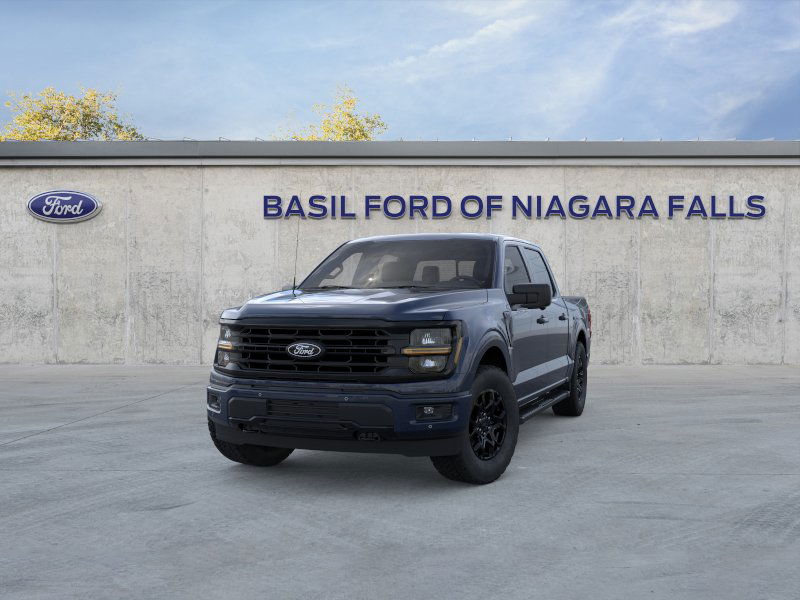 2025 Ford F-150 XLT photo 2