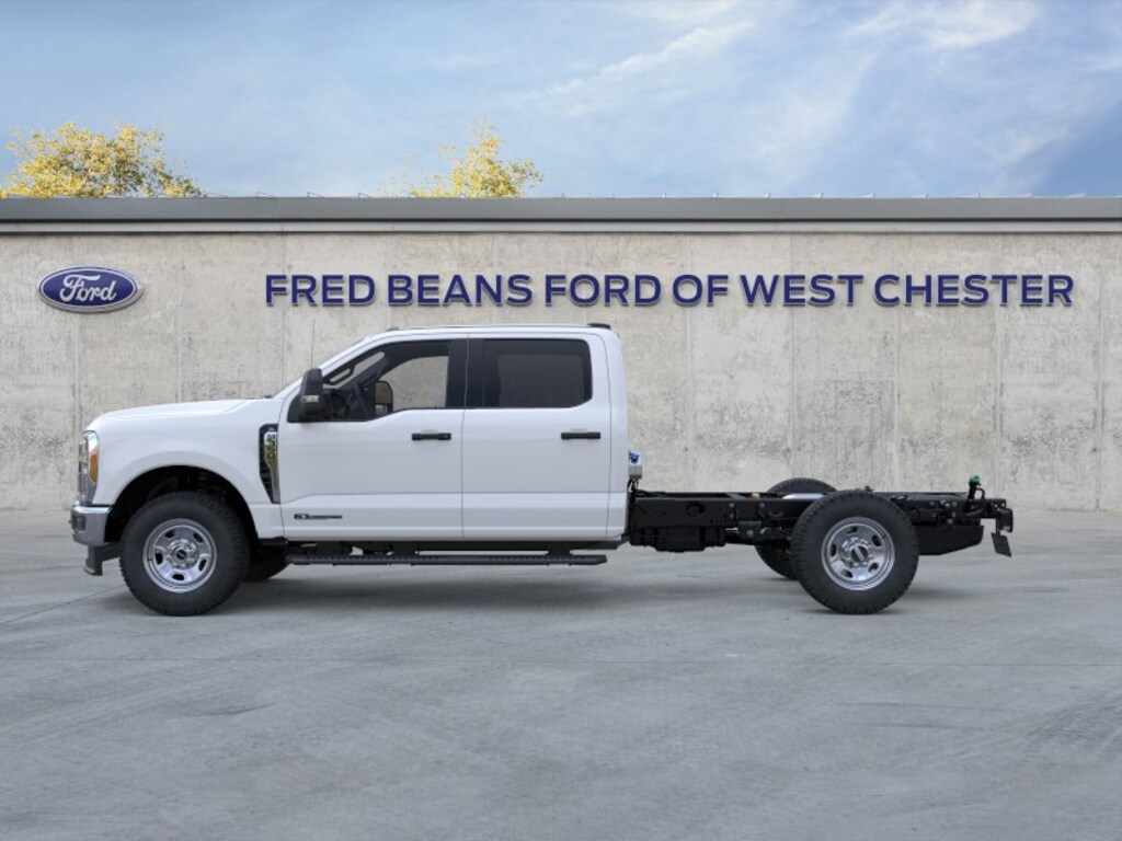 New 2026 Ford F-350SD XL Truck Crew Cab