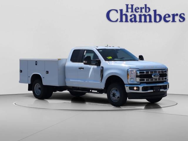 new 2026 Ford Super Duty F-350 DRW Chassis Cab car, priced at $63,080