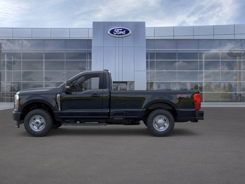 2025 Ford F-350 XL photo 3