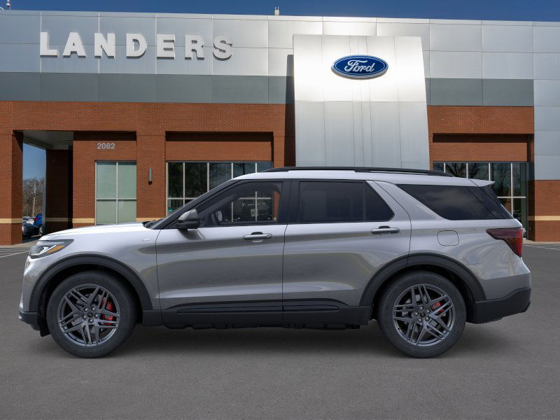 2025 Ford Explorer ST-Line photo 3