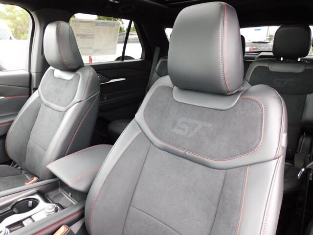 2025 Ford Explorer ST - Photo 34