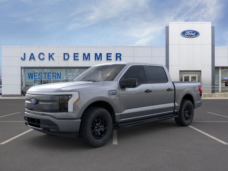 2025 Ford F-150 Lightning XLT's photo