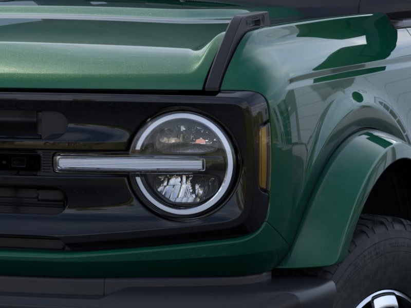 2025 Ford Bronco Outer Banks photo 12