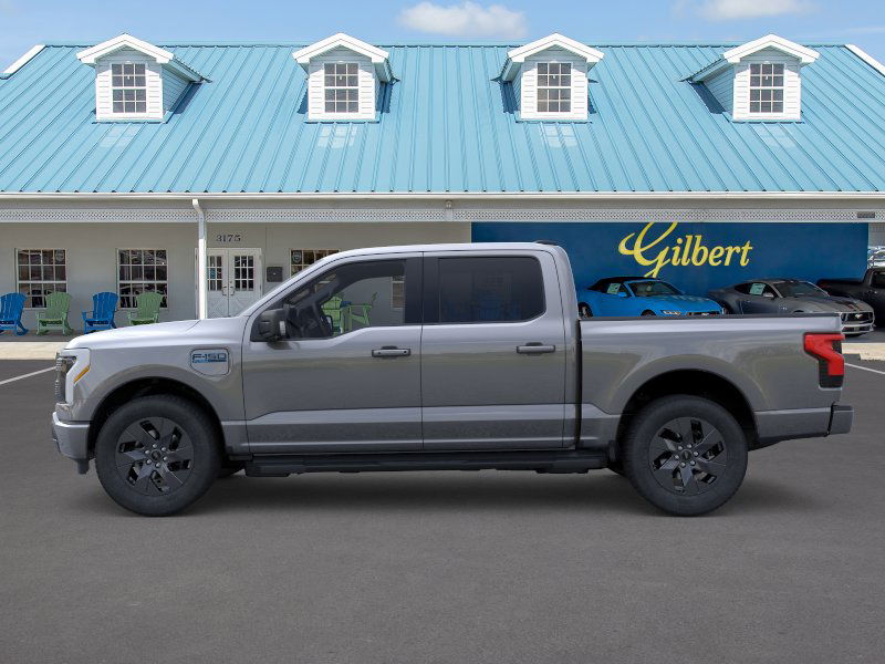 2025 Ford F-150 Lightning Flash photo 25