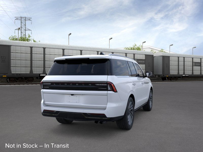 Thumbnail: 2025 Lincoln Navigator - 31