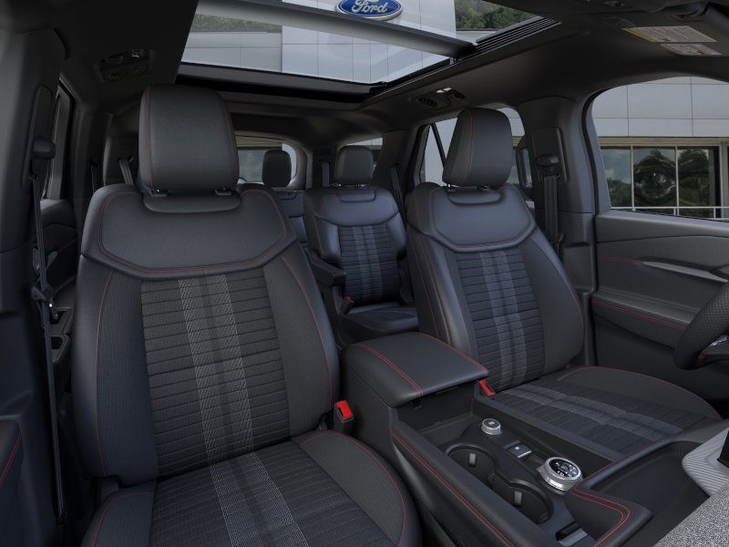 2025 Ford Explorer ST-Line photo 15